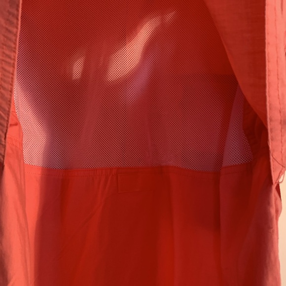 Rugged Earth Outfitters Coral Casual Button Down Short Sleeve Shirt - Picture 6 of 6